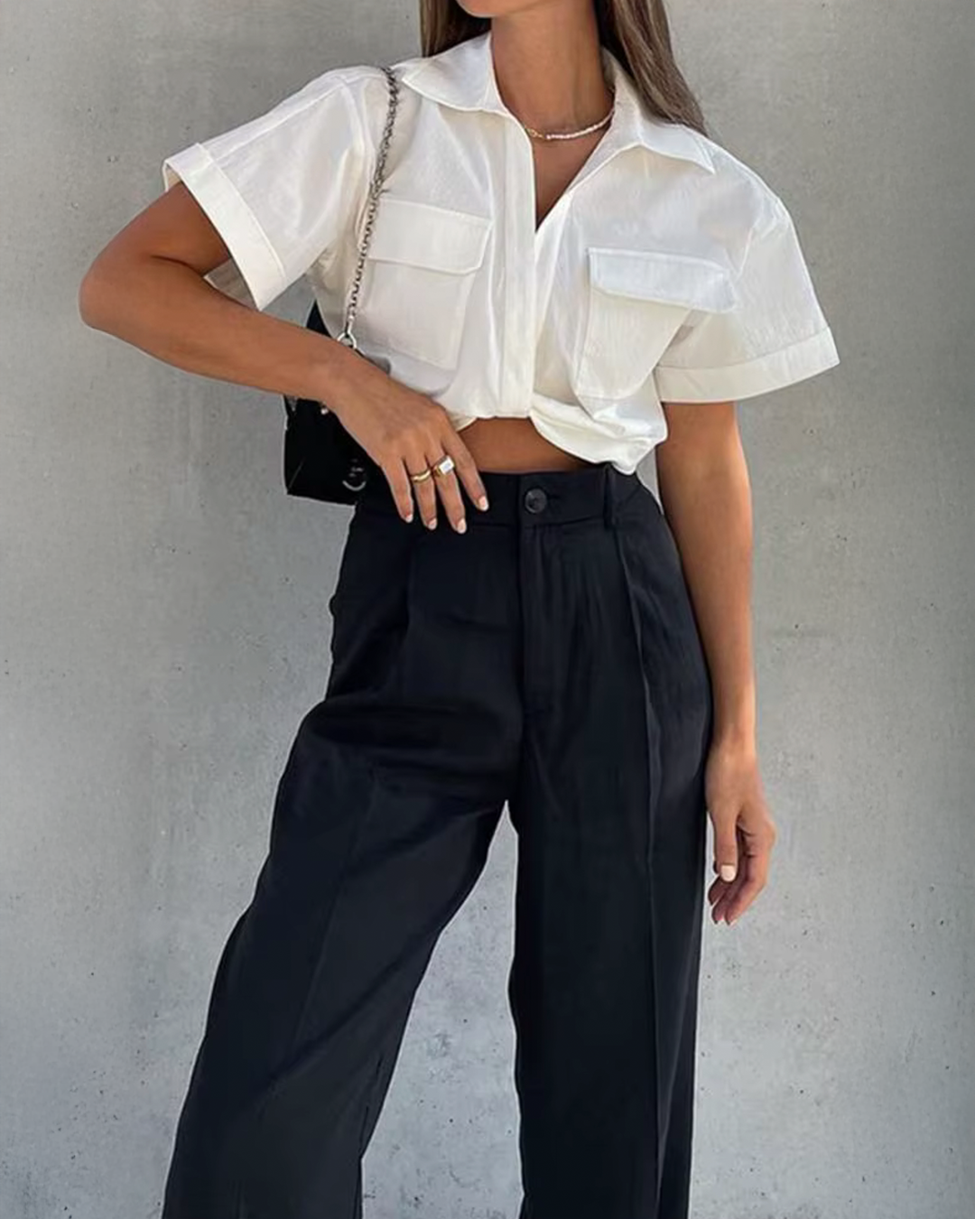 Tess - Basic Pocket Twist Shirt